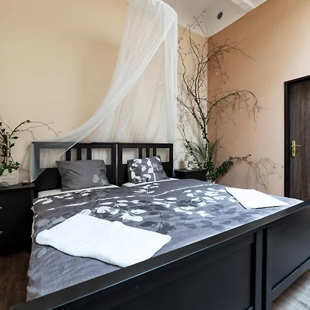 Apartment Tepfactor *
